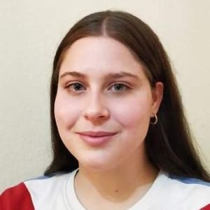 Έλλη Γ. - Νέα προγραμματίστρια μιλάει για την εμπειρία της στα σεμινάρια προγραμματισμού